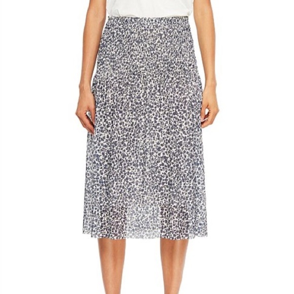 BAUM UND PFERDGARTEN Dresses & Skirts - BAUM UND PFERDGARTEN JEERA INK PETITE FLEUR SKIRT dress